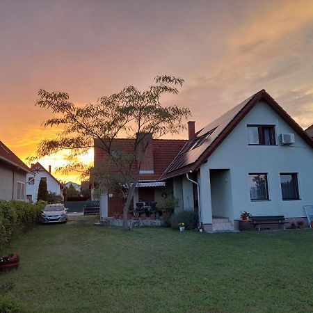 Aszofoi Panorama Apartmanhaz Екстер'єр фото