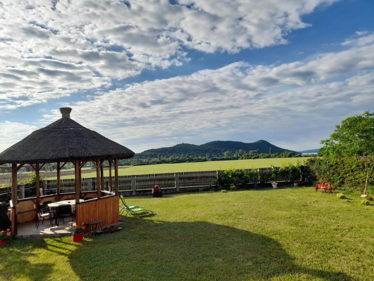 Aszofoi Panorama Apartmanhaz Екстер'єр фото